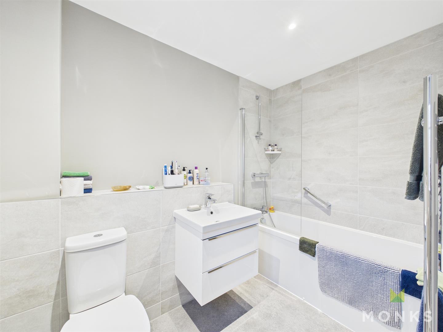 31 Holbache Road, Oswestry, SY11 1RP For Sale